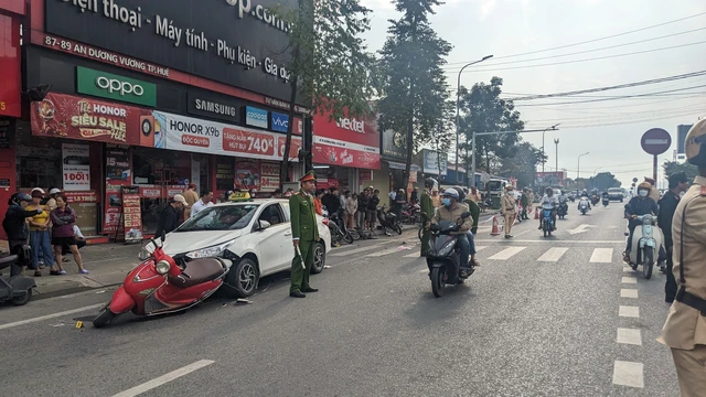 Taxi Gây Tai Nạn Liên Hoàn